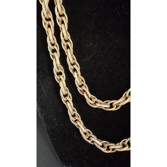 Vintage Donald Stannard RARE Gold-Toned 36"L Necklace 150.1g With Textured Links - Picture 3 of 8